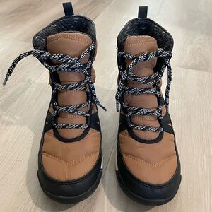 Sorel Whitney 2 boot
